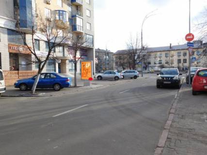 Билборд B в Киеве, 1.2x1.8  Копиленка Олександра вул. 2/46 фото 1