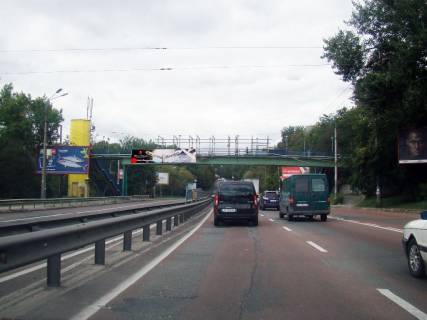 Нестандарт B в Киеве, 8x2  Теліги О. вул., в районі АЗС фото 1