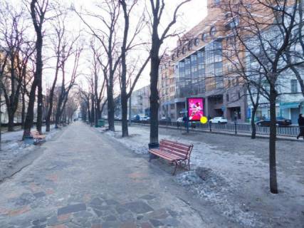 Білборд, Бігборд (Борд)  B у Києві, 1.2x1.8  Бульварно-Кудрявська вул. 15 навпроти Фото 1