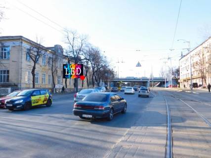 Видеоборд B у Києві, 3,14x2,32  Кирилівська (Фрунзе) вул. 107, рух в напрямку вул. О. Теліги - 391432 Фото 1