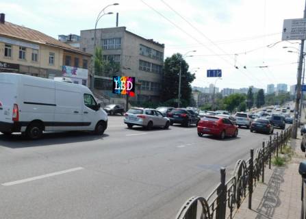 Видеоборд B у Києві, 3,14x2,32  Чорновола вул. 41, магазин "Дніпро М" рух в напрямку пр. Перемоги - 376375 Фото 1