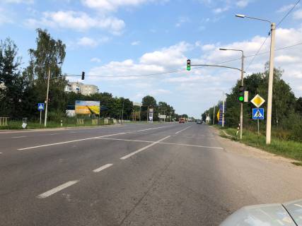 Білборд, Бігборд (Борд)  B у Новояворівську В"їзд у місто НЯ з Яворова (біля Мрео) Фото 1