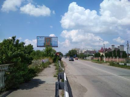 Билборд B в Острице Остриця (в'їзд в Чернівці, р-н Гравітону) фото 1