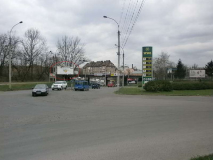 Билборд B в Черновцах, 6х3  Хотинська- Заводська фото 1