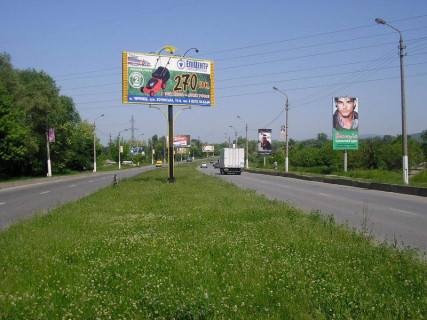 Білборд, Бігборд (Борд)  A у Чернівцях, 6х3  Ізмайлівська (розд. смуга, до ринку); м.1 Фото 1