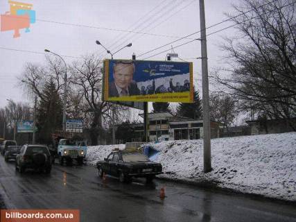 Билборд A в Черновцах, 6х3  Хотинська- Заводська фото 1