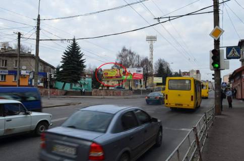 Билборд B в Тернополе, 6х3  Бандери (стадіон) місце 2, Б лівий фото 1