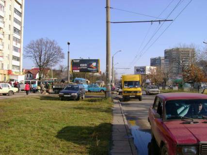 Билборд B в Львове, 6х3  Широка (торговий центр, проти руху) фото 1