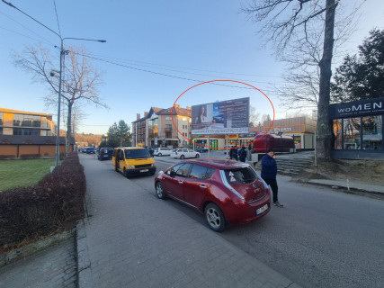 Билборд A в Моршине, 6х3  біля бювету фото 1