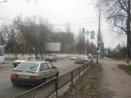 Билборд B в Чернигове перехр пр-т. Миру та вул. Борисенко Б фото 1