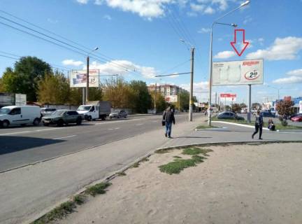 Билборд A в Днепр (Днепропетровск) вул. Березинська (ТРК Караван) 100 метрів від перехрестя фото 1