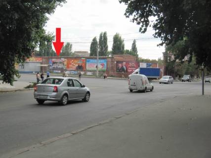 Білборд, Бігборд (Борд)  A у Кропивницький (Кіровоград), 6x3  Чикаленка Євгена вул. - Кавалерейськая вул. (Медведєва вул. - Орджонікідзе вул. (Лівий)), (БЦ "Акустика", "Ельворті", ПриватБанк, "Експоцентр", УкрСибБанк), в направл. вул. В.Чорновола Фото 1