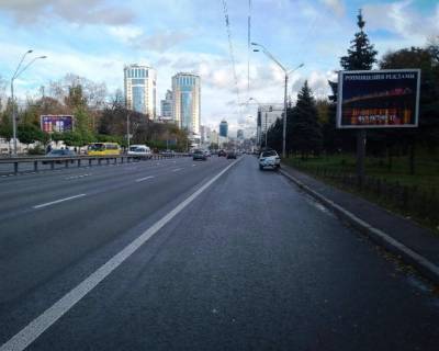Бэклайт A в Киеве, 3.14x2.3  Перемоги просп., 32 (навпроти), в напрямку центру фото 1