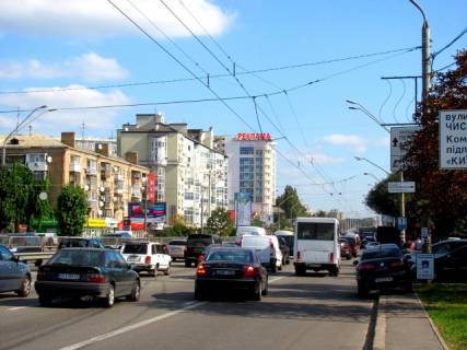 Нестандарт B в Киеве, 16x3  Перемоги пр-т, 90/1, в напрямку до центру фото 1
