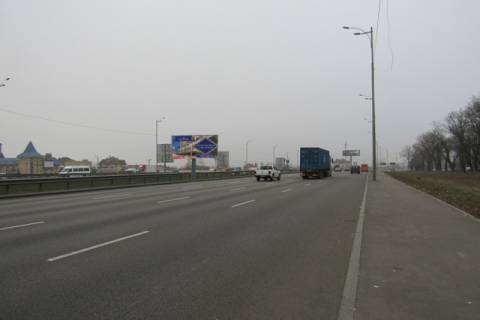 Бэклайт A в Киеве, 8x4  Кільцева дорога (на роздільнику), (ТЦ "Апрель", Billa, Фора), в напрямку просп.Леся Курбаса фото 1