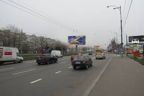 Бэклайт A в Киеве, 8x4  Кільцева дорога (на роздільнику), (Ельдорадо, Прага авто), в напрямку просп.Леся Курбаса фото 1