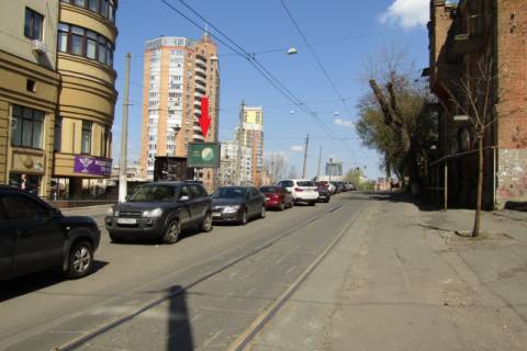 Бэклайт B в Киеве, 3.14x2.3  Дмитрівська вул., 75, навпроти супермаркету "Континент", в напрямку Січових Стрільців вул. фото 1