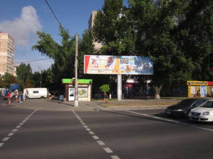 Билборд A в Одессе Заболотного угол Семена Палия №100/4 А фото 1