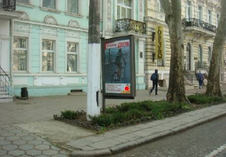 Ситилайт B в Одессе, 1.8x1.2  Італійська вул. (Пушкінська)., 25 фото 1