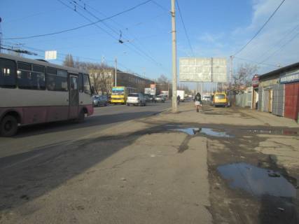 Билборд A в Одессе Комарова №31 А фото 1