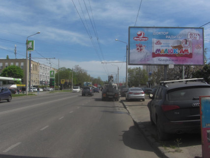 Билборд A в Одессе, 3x6  Комарова вул., 31 фото 1