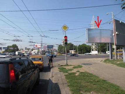 Билборд A в Одессе Инглези угол Комарова №12 А фото 1