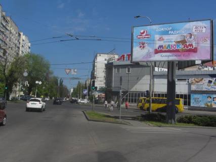 Билборд A в Одессе, 3x6  Ріхтера вул. (колиш. Щорса вул.), 125/1 фото 1