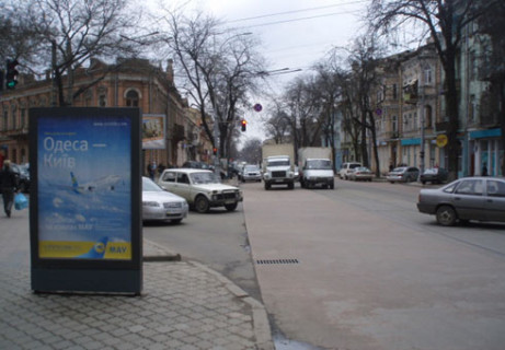 Ситилайт B в Одессе, 1.8x1.2  Преображенська вул., 41 фото 1