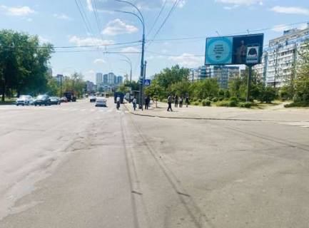 Призма A в Киеве, 3x6  Маяковського пр., 27/1 - 478056 фото 1