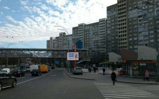 Видеоборд A у Києві, 2.3x3.14  Лесі Українки бульв. - Коновальця Євгена вул. (Щорса вул.) (ТТ 4.8 676х468) - 652212 Фото 1