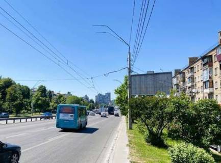 Призма A в Киеве, 3x6  Берестейський просп., 98/2 - 478024 фото 1