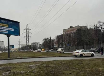 Билборд B в Харькове, 3x6  Героїв Харкова просп. (Московський просп.), 209 фото 1