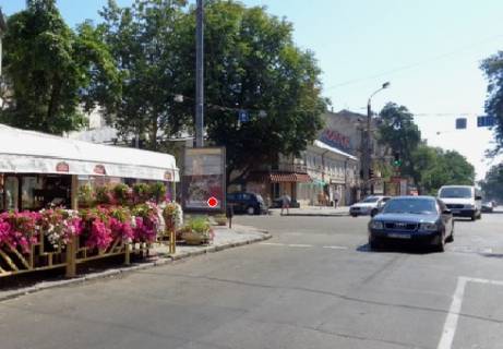 Бэклайт B в Одессе Грецька вул., 34 фото 1
