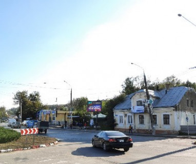 Видеоборд A в Черновцах, 2.3x3.14  Корсунська вул., 1 (розширення 480х336) - 661899 фото 1