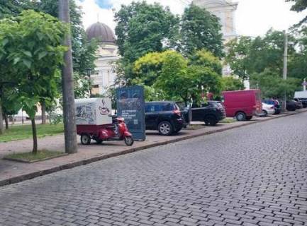 Билборд B в Одессе, 1.2x1.8  Соборна пл. - Садова вул. фото 1