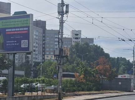 Призма B в Киеве, 3x6  Володимира Івасюка просп. (Героїв Сталінграда просп.), 4а - 651811 фото 1