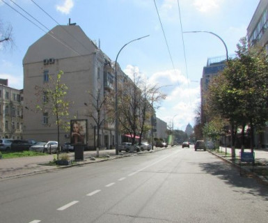 Ситилайт B в Киеве, 1.2x1.8  Князів Острозьких вул., 27 фото 1