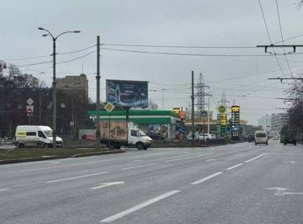Билборд B в Харькове, 3x6  Героїв Харкова просп. (Московський просп.) - Морозова вул. фото 1