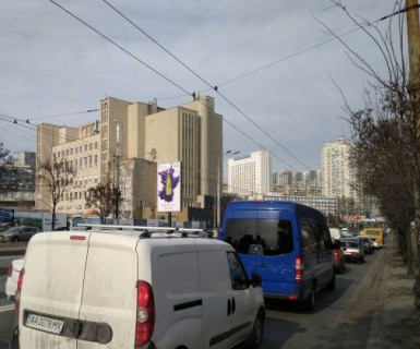 Бэклайт B в Киеве, Нестандарт  Голосіївський просп., Голосіївський парк фото 1