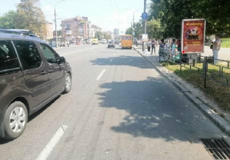 Беклайт A у Чернігові Перемоги просп., 73 Фото 1