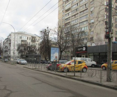Ситилайт A в Киеве, 1.2x1.8  Князів Острозьких вул., 19/1 - Хрестовий пров. (Миколи Гайцана вул.) фото 1