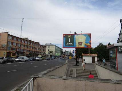 Призматрон, Призма A у Львові, 3x6  Городоцька вул. - Виговського вул. (Івана Виговського вул.) (призма) - 404965 Фото 1