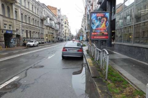 Бэклайт A в Киеве, 1.2x1.8  Велика Житомирська вул., 20   №1 фото 1