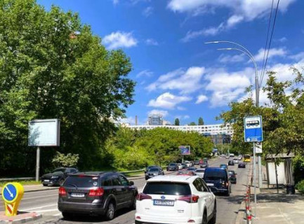 Скролер, Скрол B у Києві, 2.3x3.14  Старонаводницька вул., 8а - 651838 Фото 1