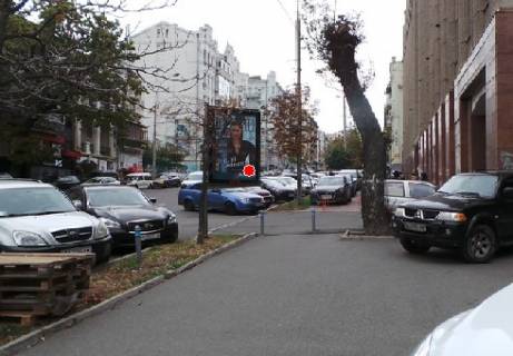 Бэклайт B в Киеве Антоновича вул. (Горького вул.), 33б фото 1