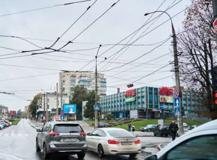 Видеоборд A в Хмельницком, 2.3x3.14  Свободи вул., 48 (розширення 480х336) - 656026 фото 1