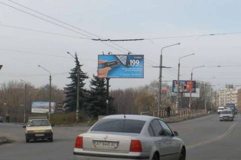 Білборд, Бігборд (Борд)  B у Василівці, 3x6  Галицька вул., 109 (з центру) Фото 1