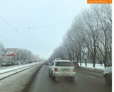 Білборд, Бігборд (Борд)  B у Дніпро (Дніпропетровськ), 3x6  Богдана Хмельницького просп. (Героїв Сталінграда вул.), 12 Фото 1