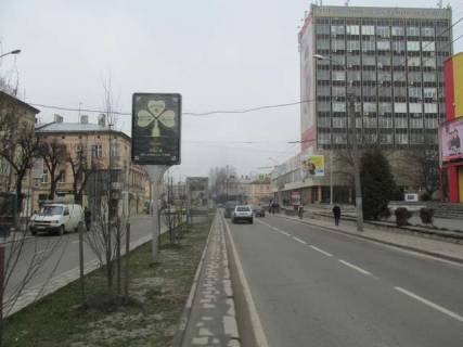 Ситилайт A в Львове, 1,2х1,8  Вячеслава Чорновола просп., 21 фото 1