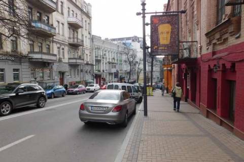 Бэклайт A в Киеве, 1.2x1.8  Михайлівська вул., 15 фото 1